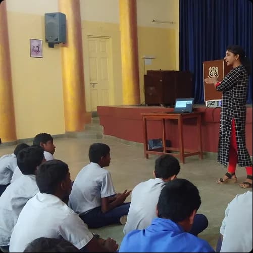 Classroom session on healthy habits